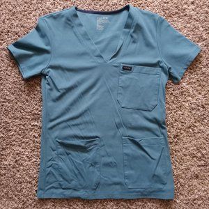 Folds Wear Women's V-Neck 3-Pocket Scrub Top